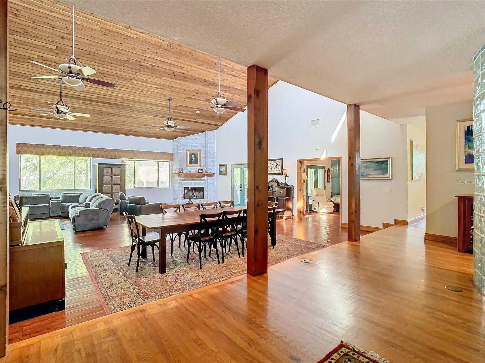 Key West-Style 5-Bedroom Pool Home in Maitland