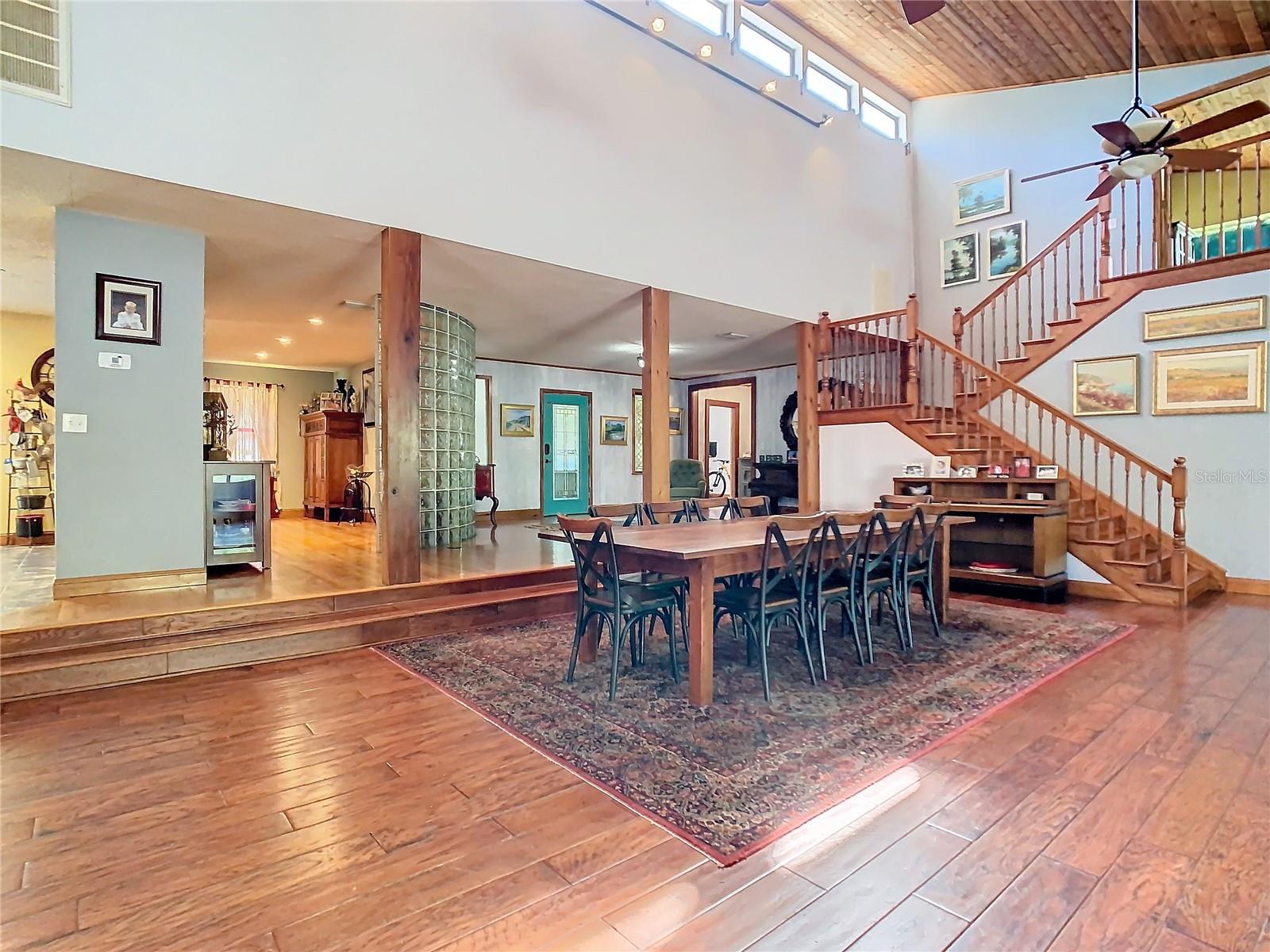 Key West-Style 5-Bedroom Pool Home in Maitland