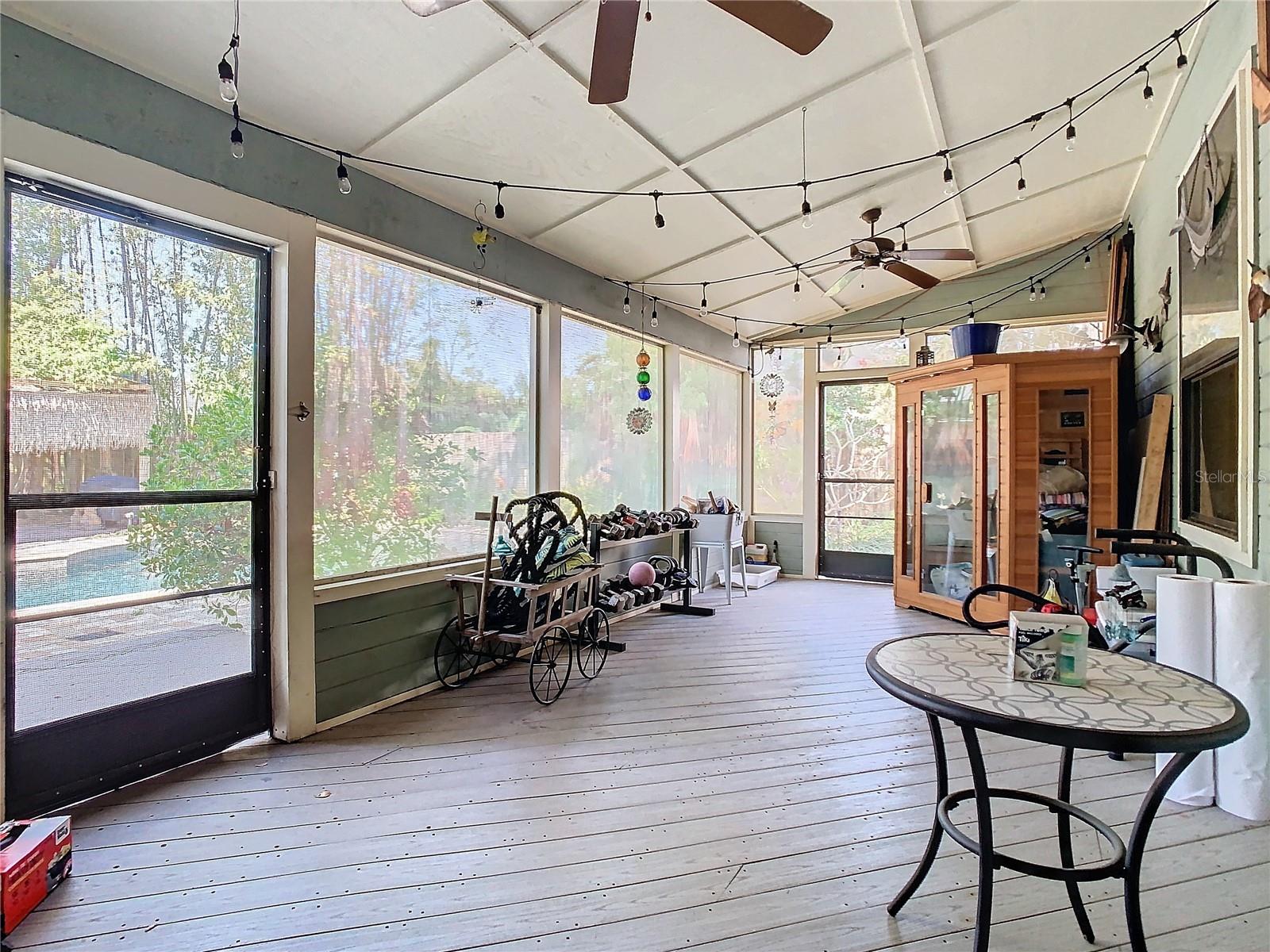 Key West-Style 5-Bedroom Pool Home in Maitland