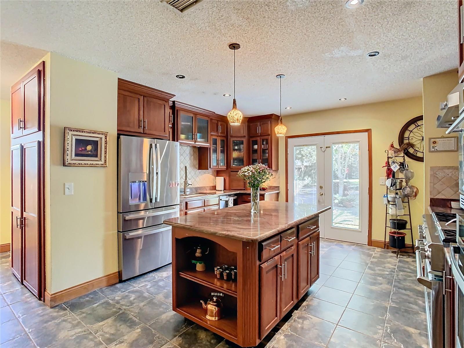 Key West-Style 5-Bedroom Pool Home in Maitland