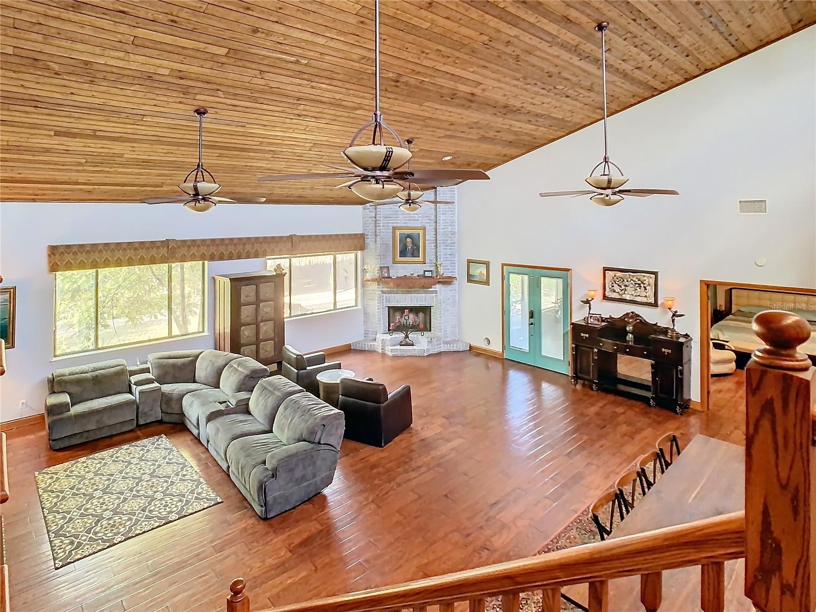 Key West-Style 5-Bedroom Pool Home in Maitland