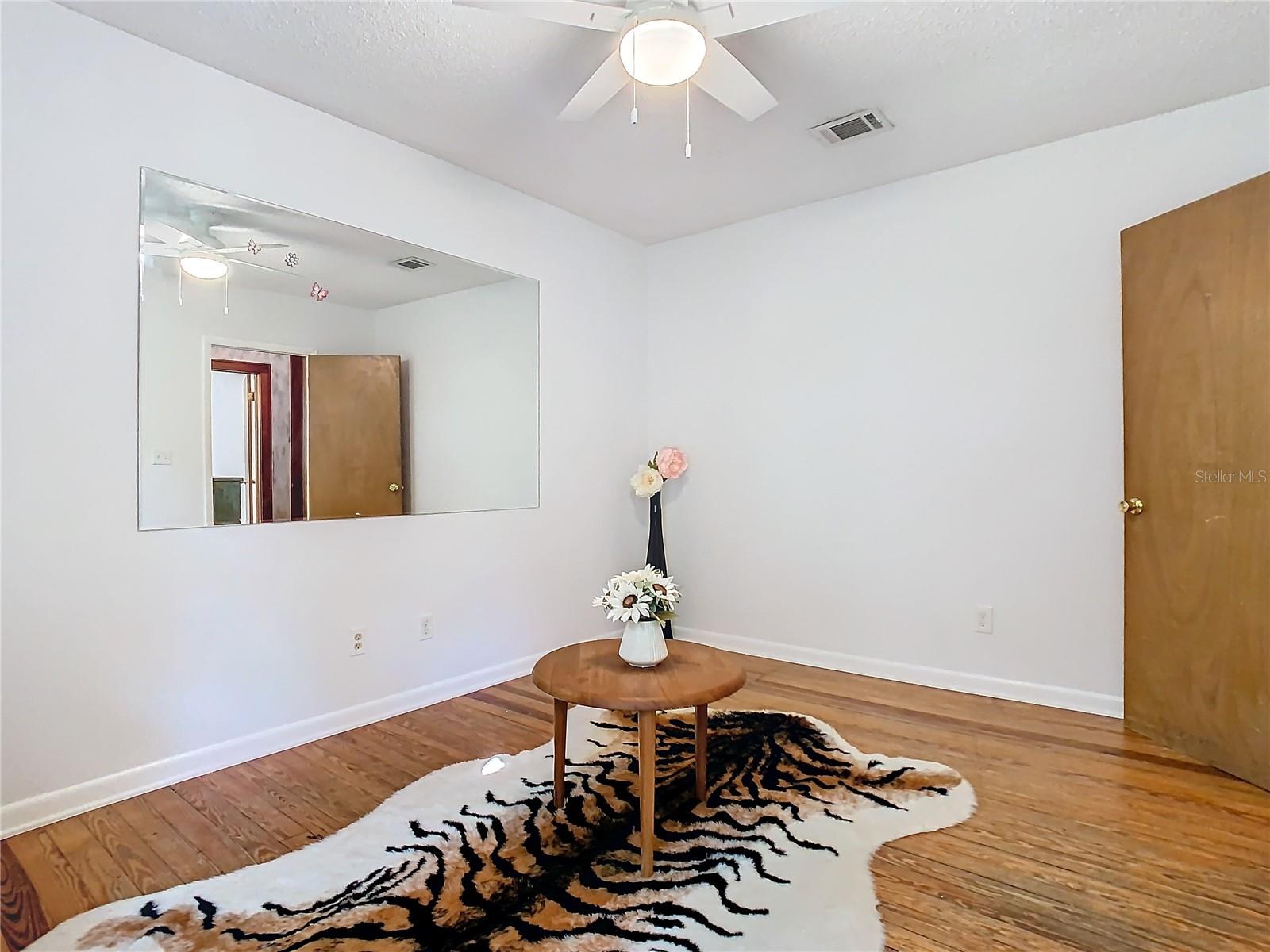 Key West-Style 5-Bedroom Pool Home in Maitland