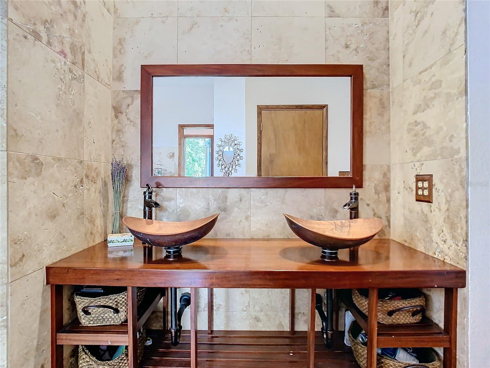 Key West-Style 5-Bedroom Pool Home in Maitland