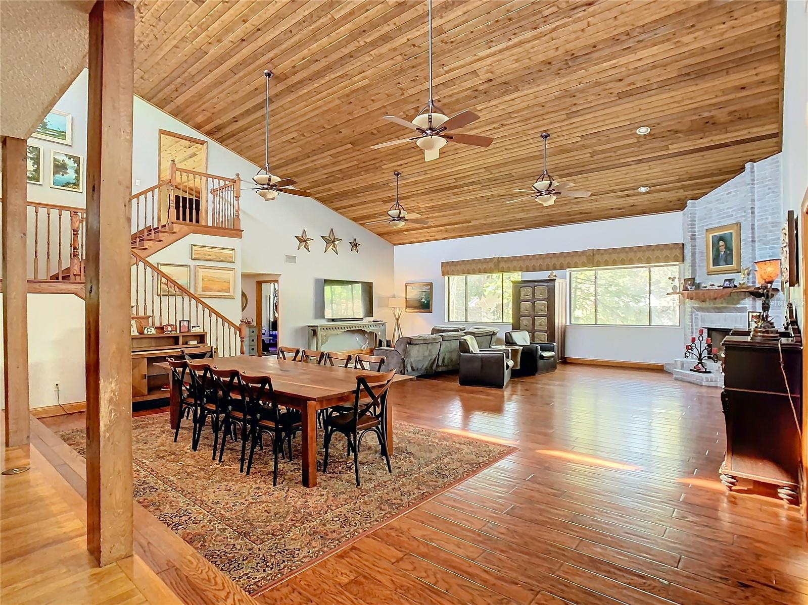 Key West-Style 5-Bedroom Pool Home in Maitland