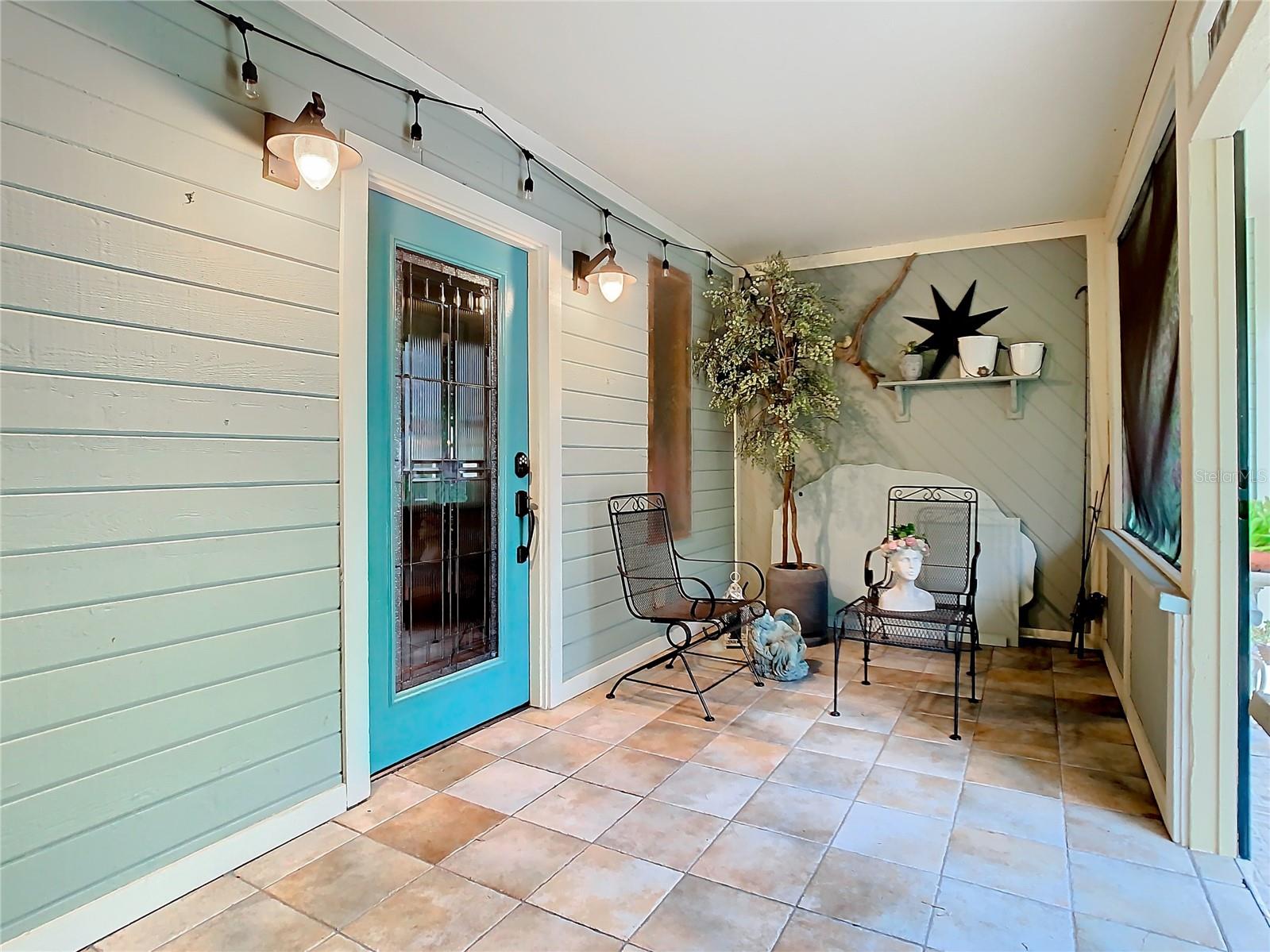 Key West-Style 5-Bedroom Pool Home in Maitland