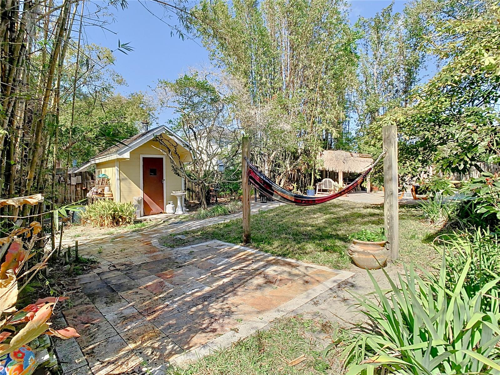 Key West-Style 5-Bedroom Pool Home in Maitland