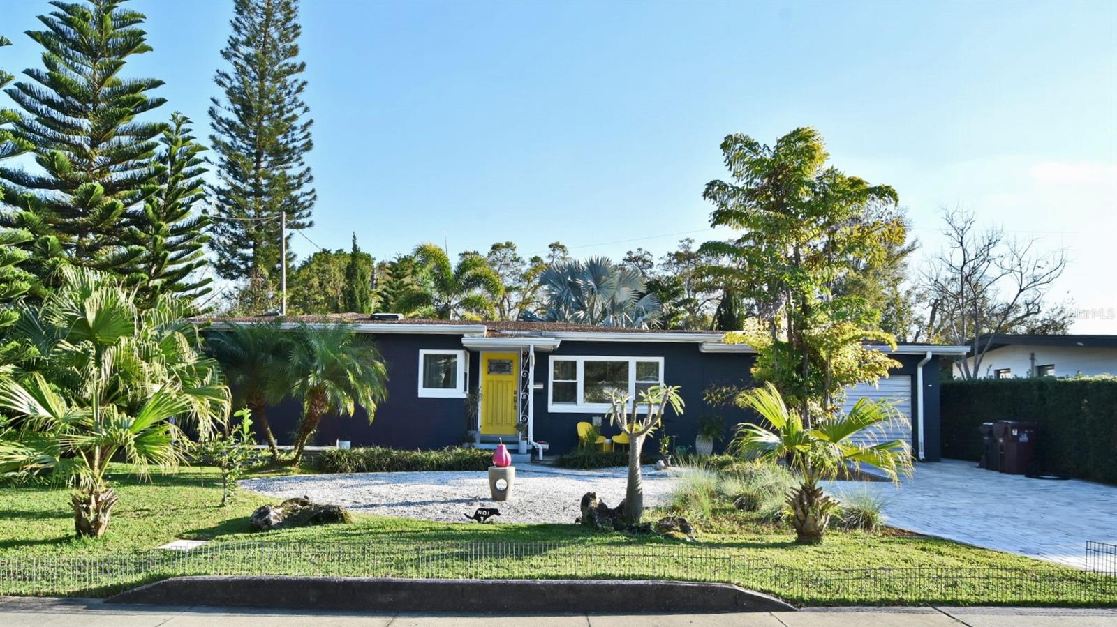 Mid-Century Modern in Audubon Park