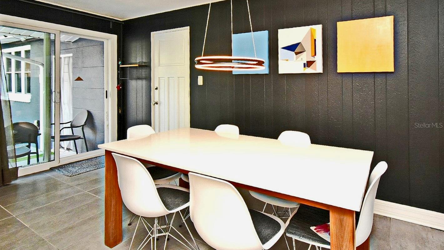 Mid-Century Modern in Audubon Park