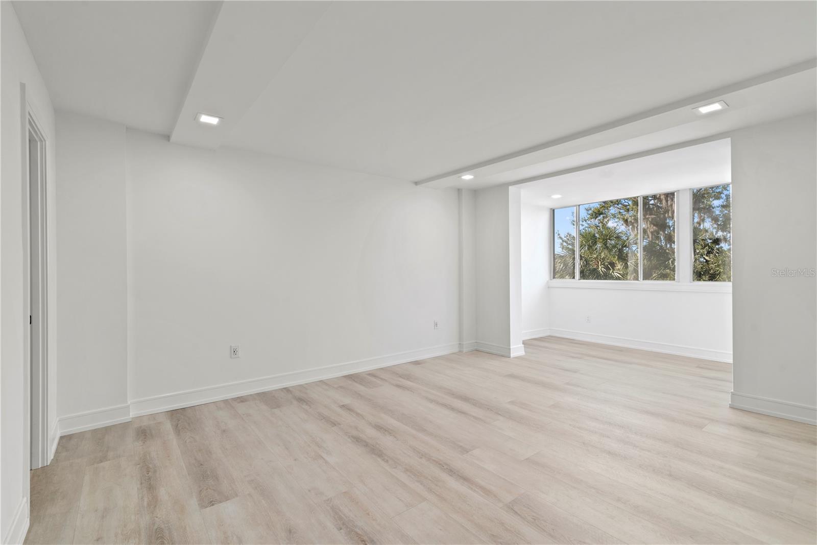 690 OSCEOLA AVE #502