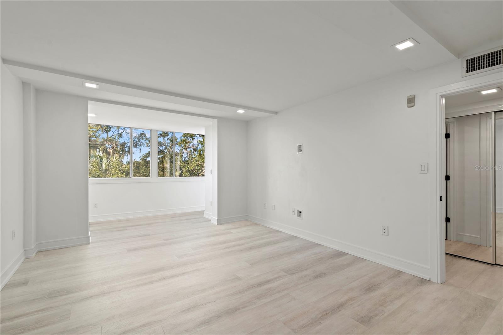 690 OSCEOLA AVE #502