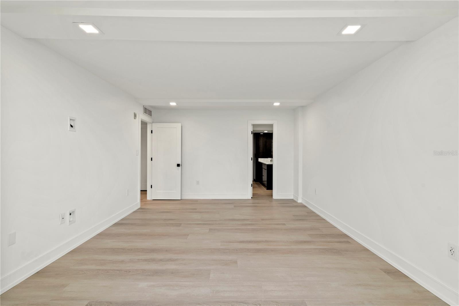 690 OSCEOLA AVE #502