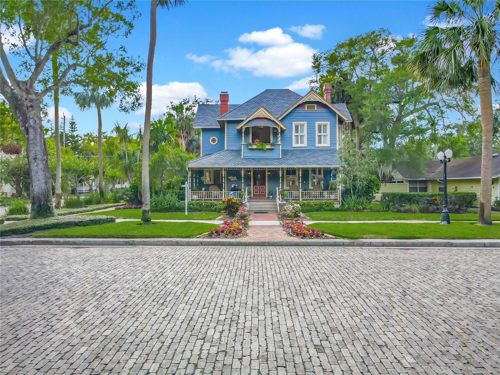 Historic Queen Anne Victorian in Sanford
