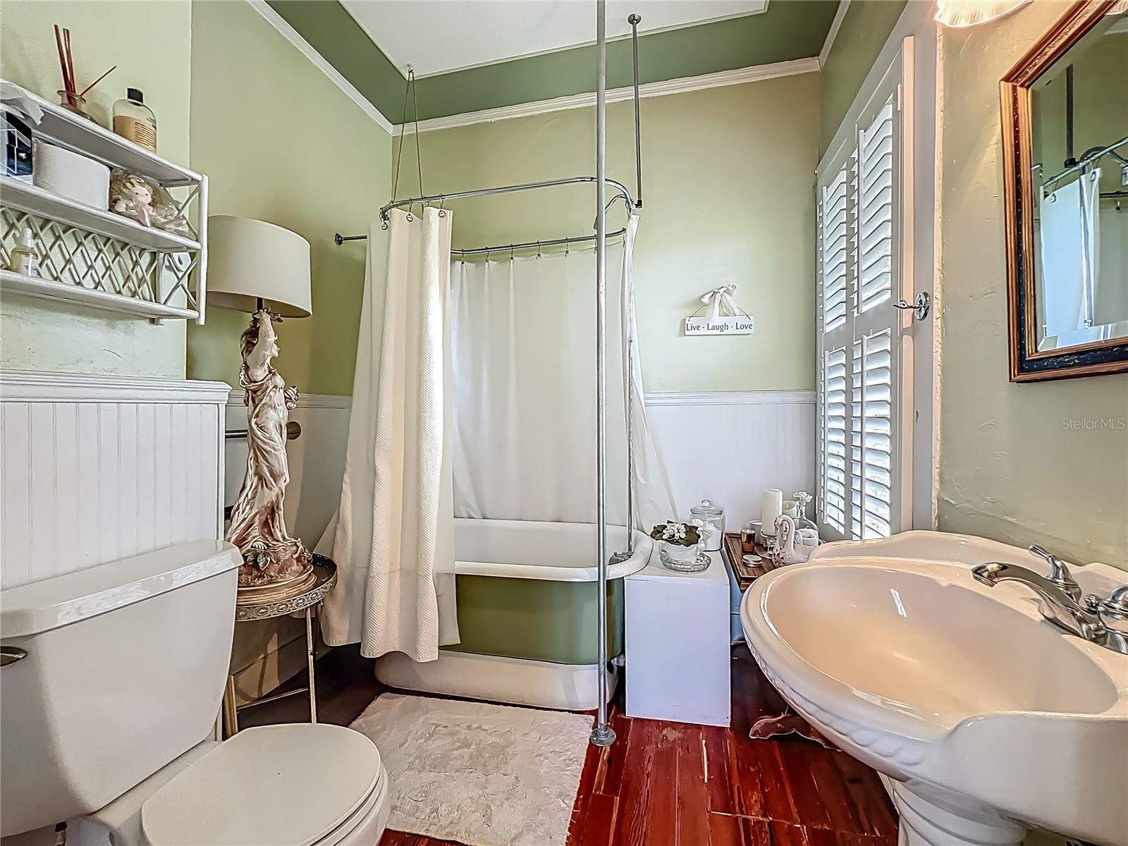 Historic Queen Anne Victorian in Sanford