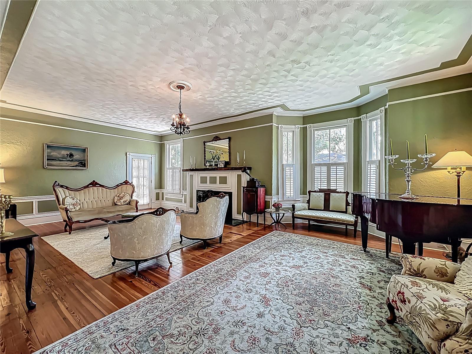 Historic Queen Anne Victorian in Sanford