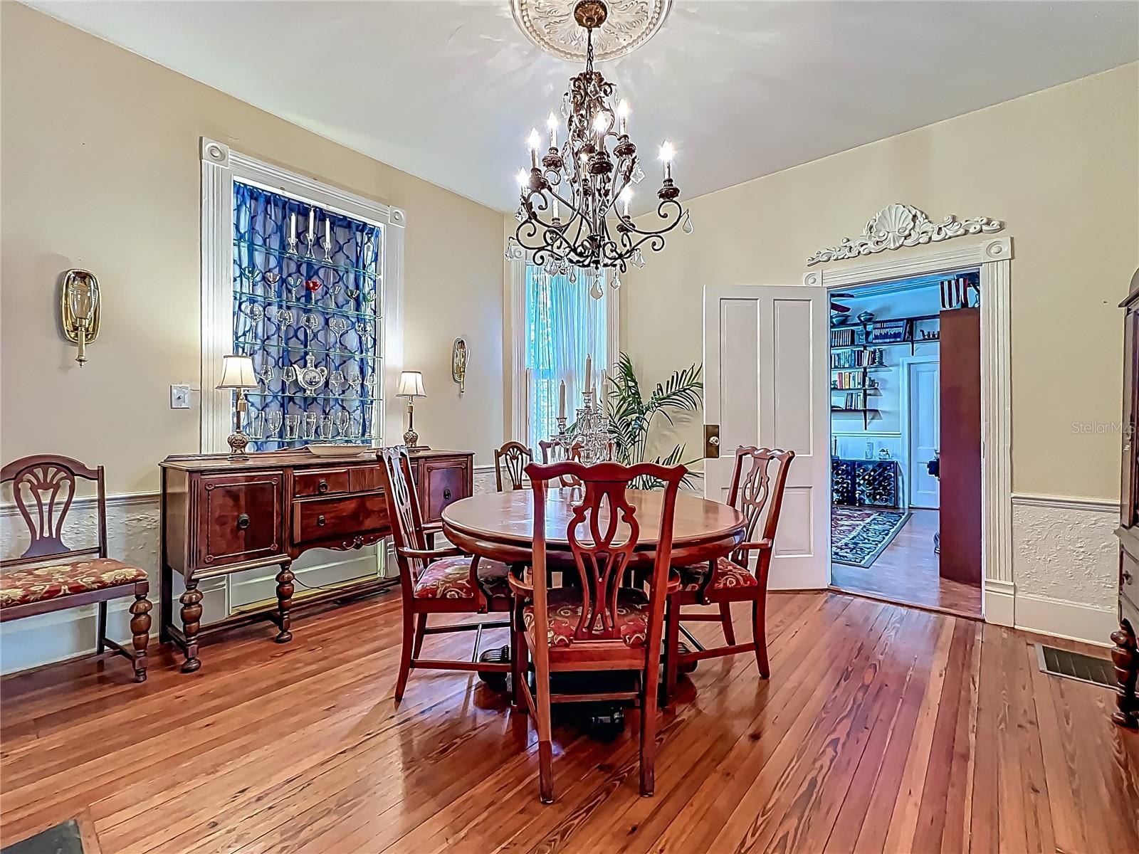 Historic Queen Anne Victorian in Sanford