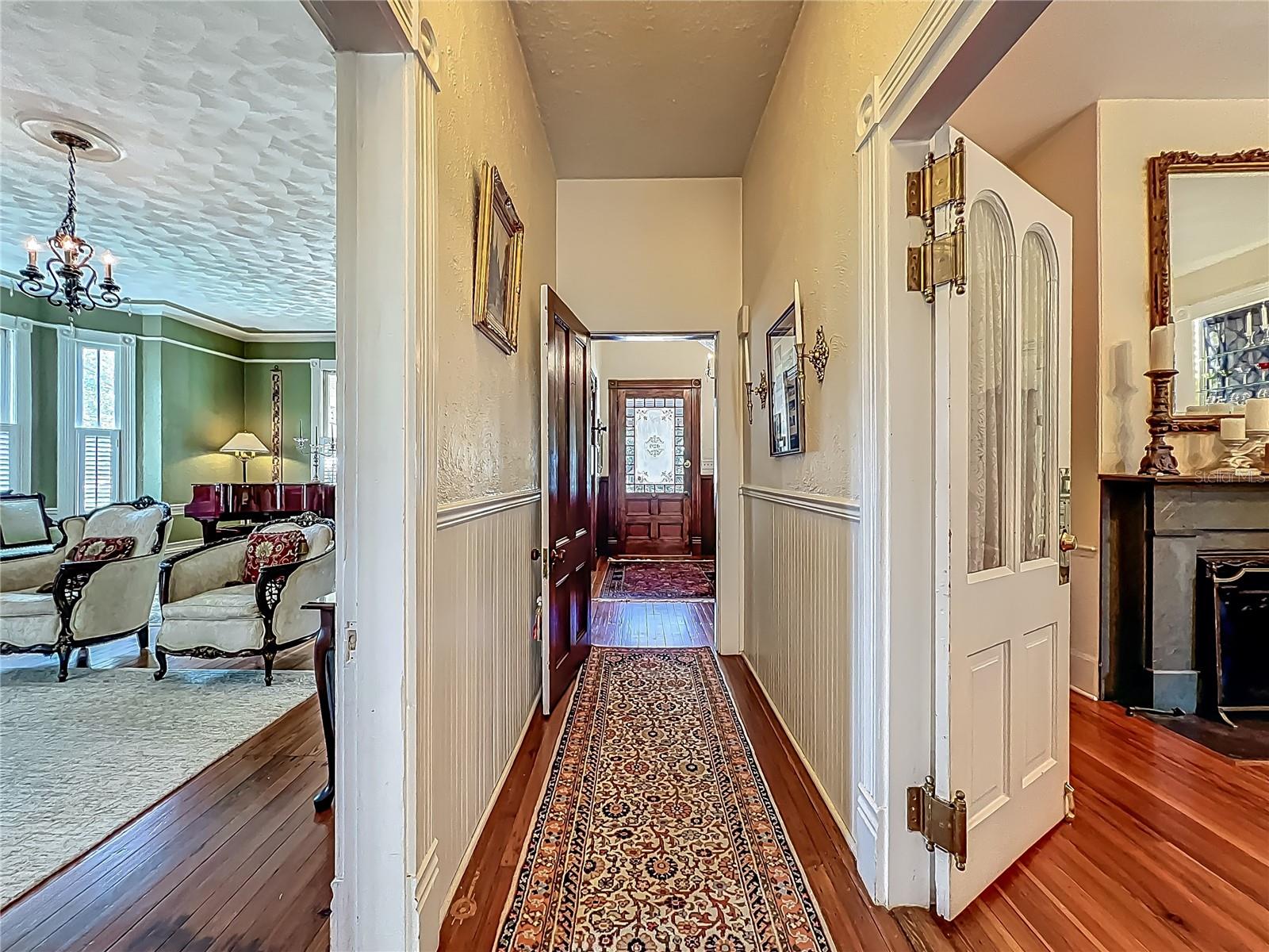Historic Queen Anne Victorian in Sanford
