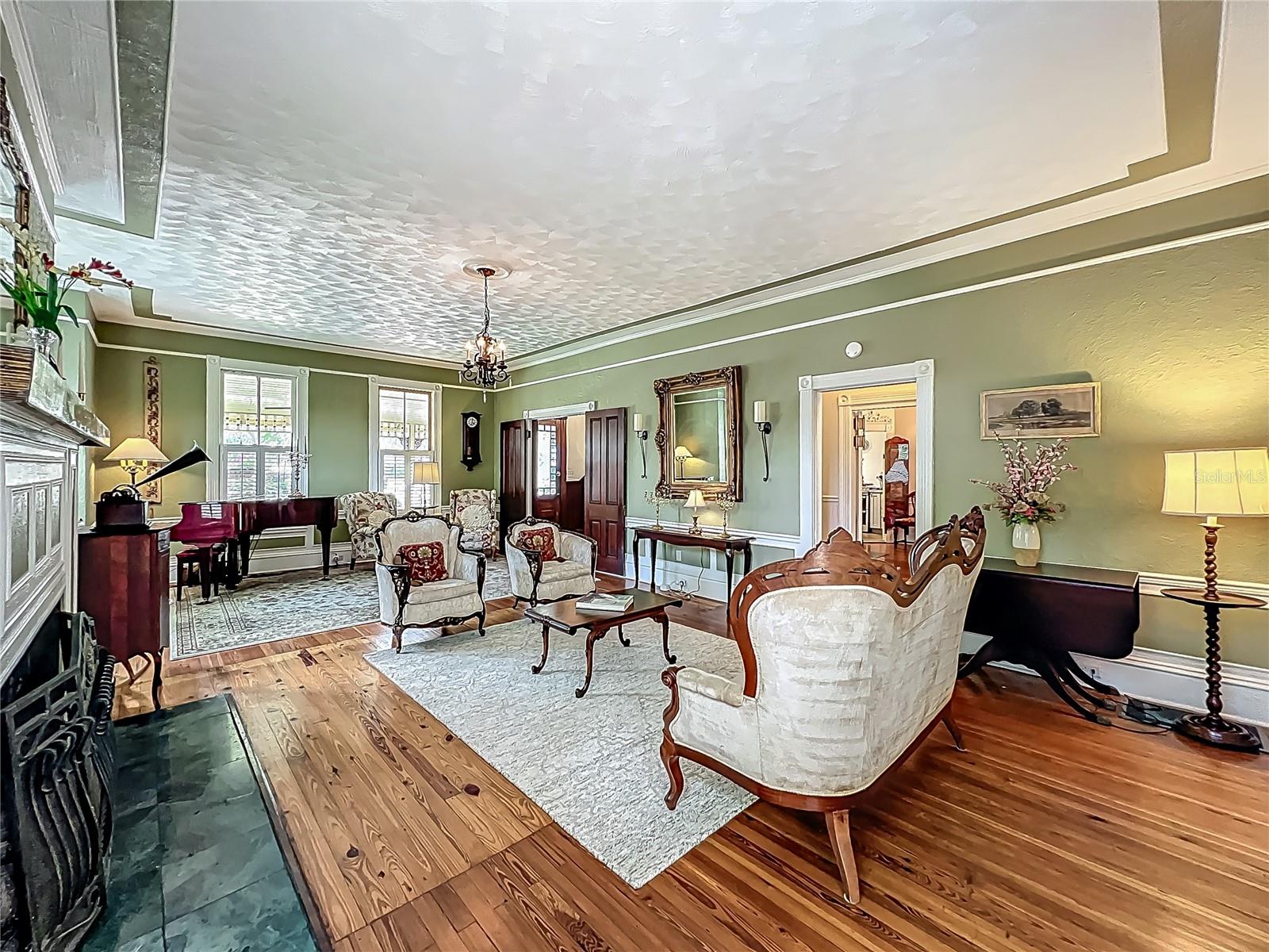Historic Queen Anne Victorian in Sanford