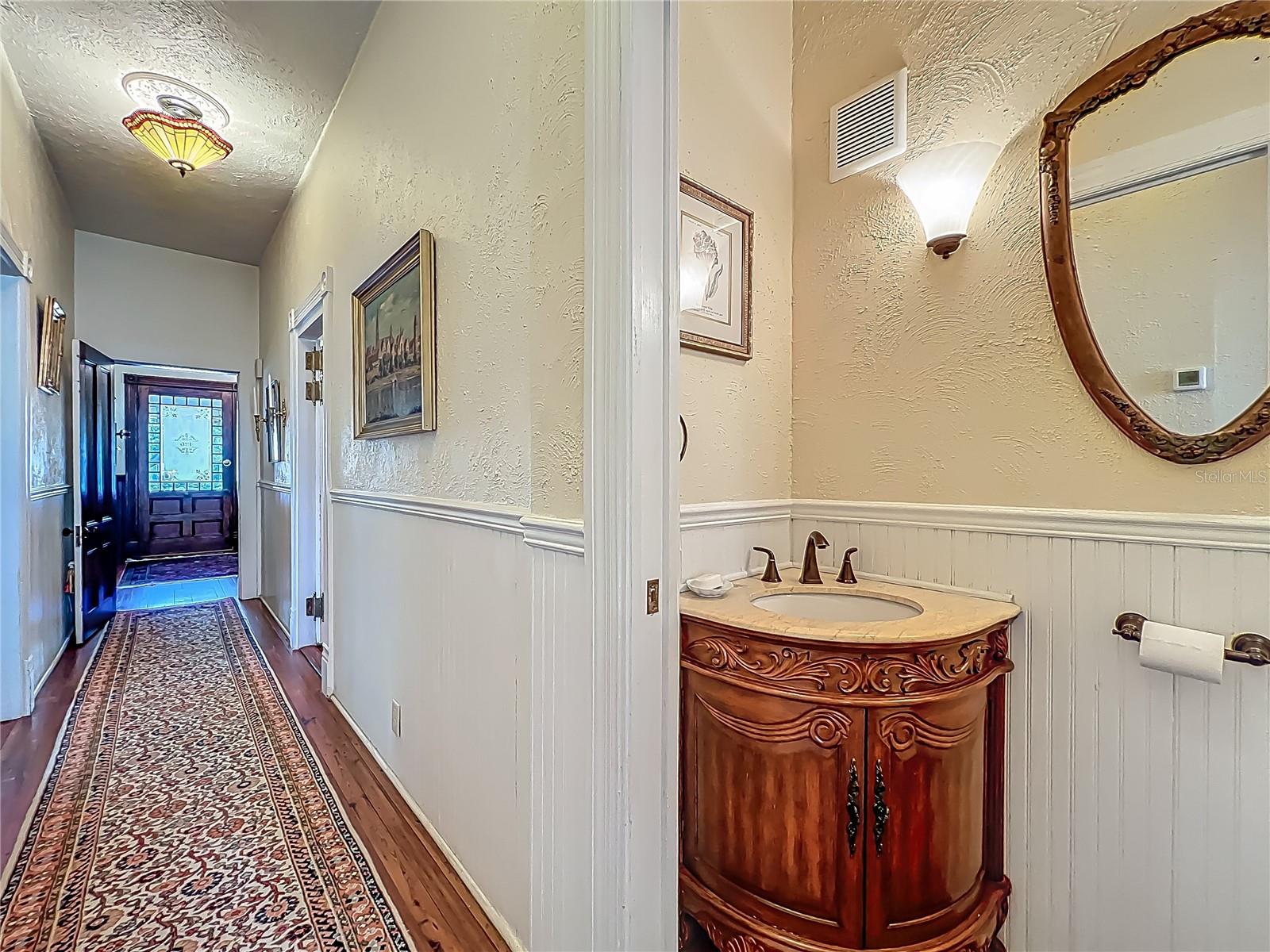 Historic Queen Anne Victorian in Sanford