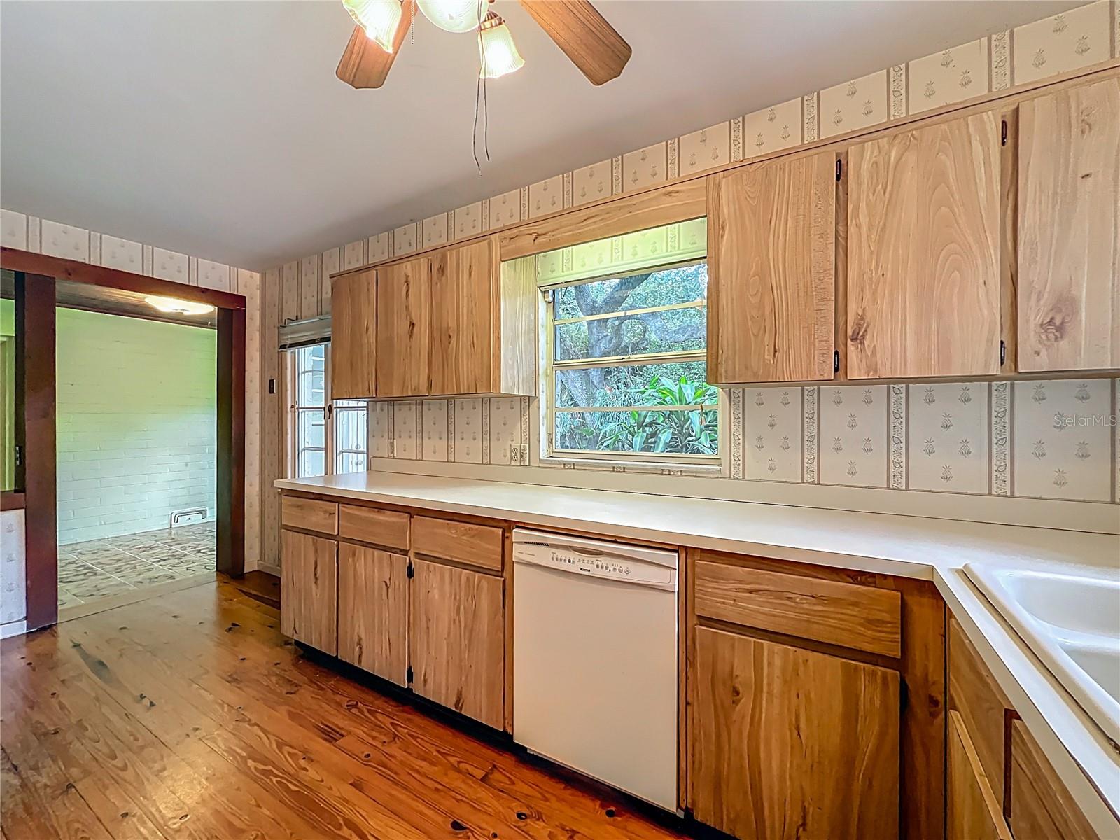 Lancaster Park 1940s Traditional