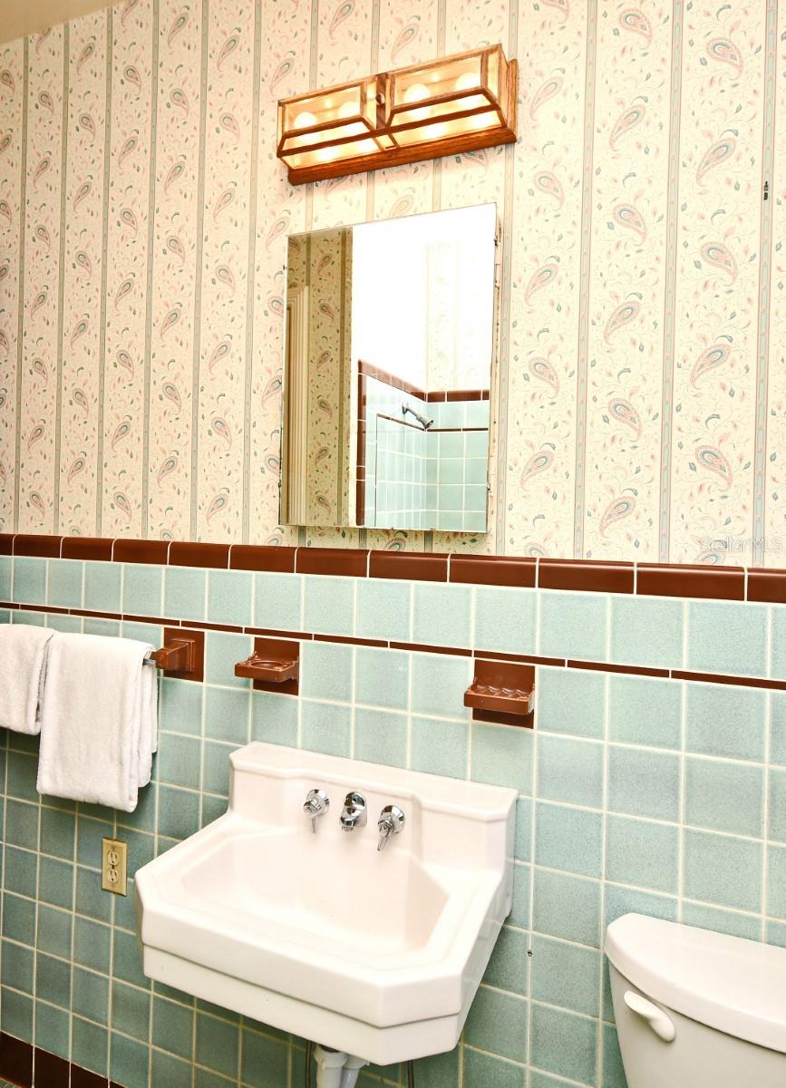 Lancaster Park 1940s Traditional