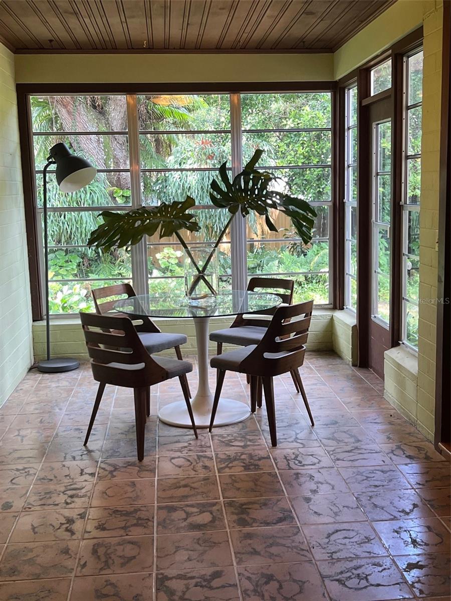 Lancaster Park 1940s Traditional