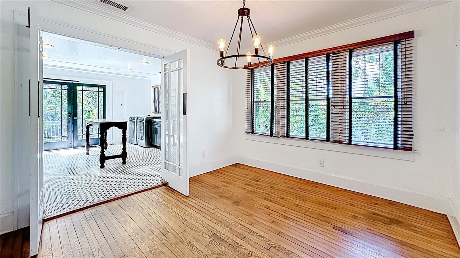 Two-Bedroom 1925 Bungalow for Lease near Thorton Park and Lake Eola