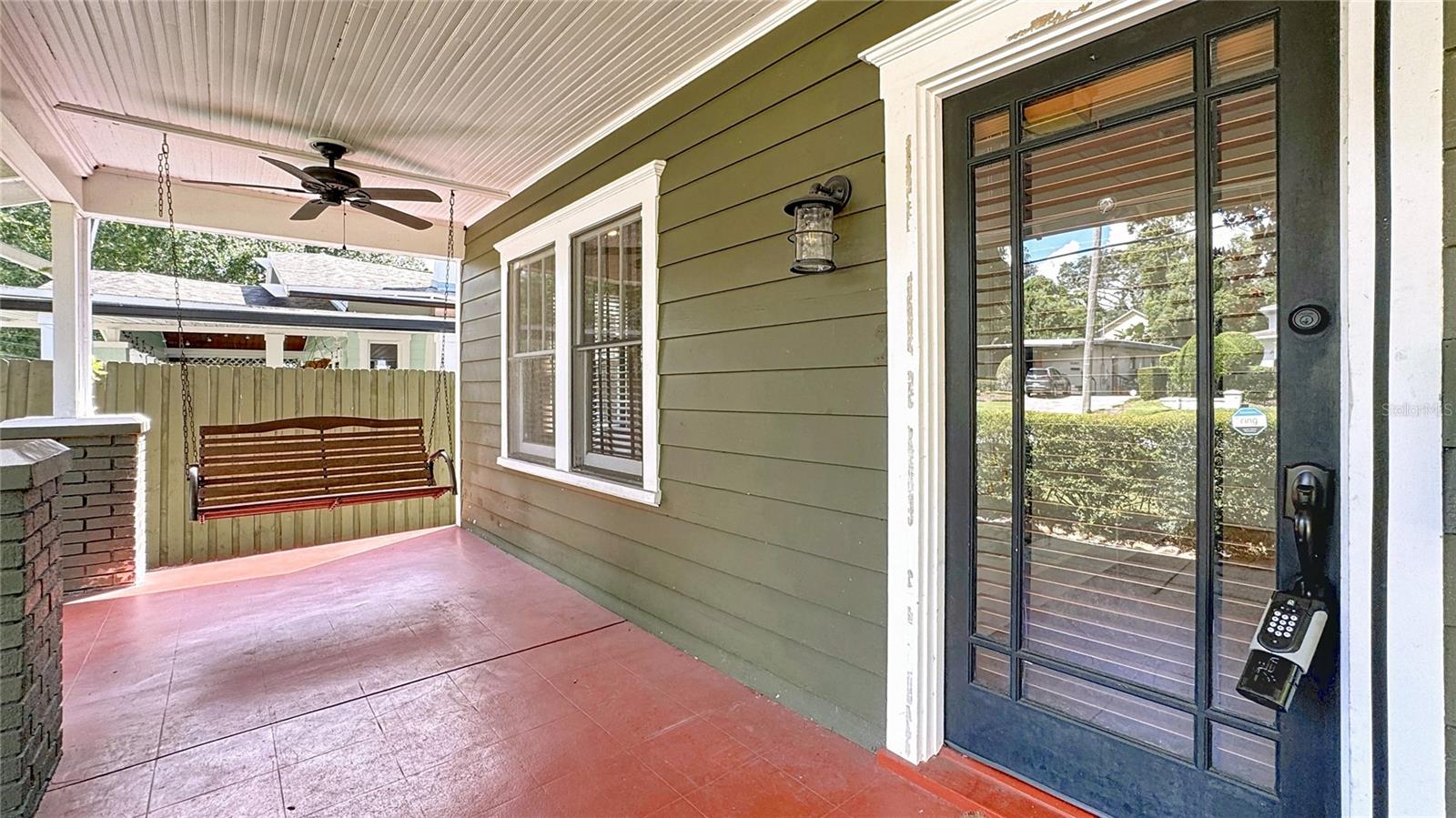Two-Bedroom 1925 Bungalow for Lease near Thorton Park and Lake Eola