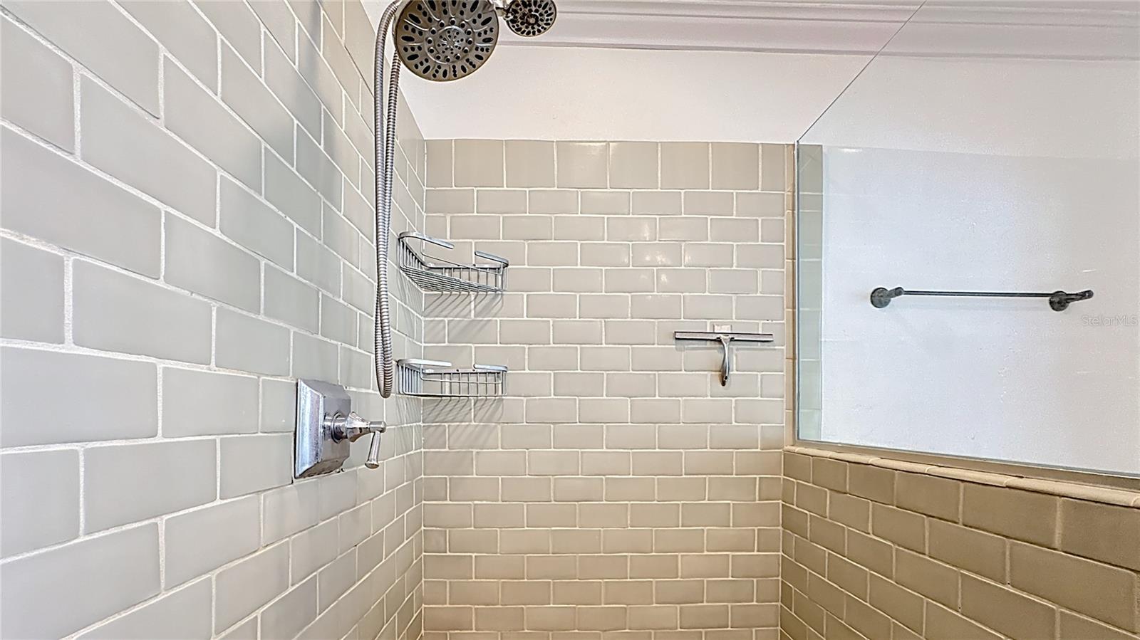 Two-Bedroom 1925 Bungalow for Lease near Thorton Park and Lake Eola