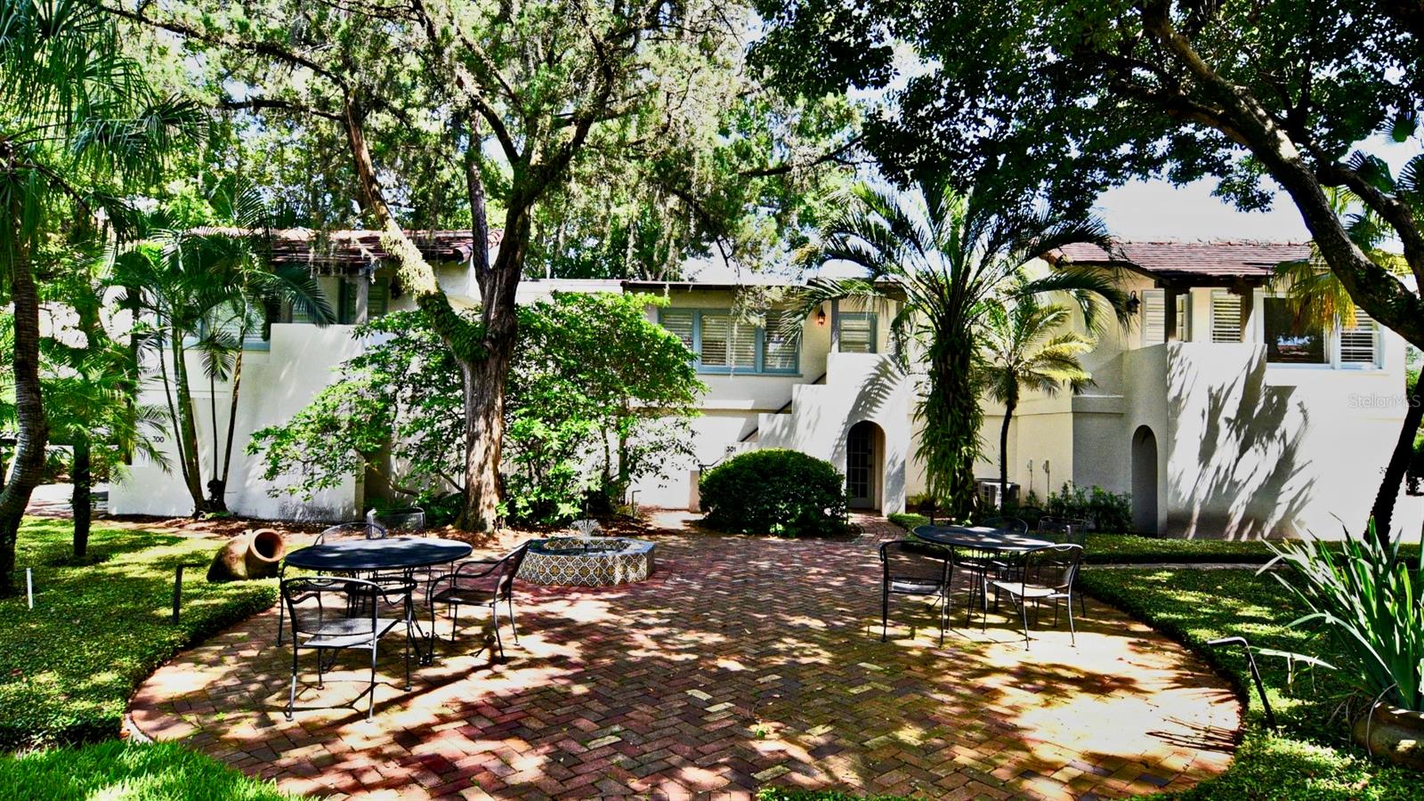 One-Bedroom Apartment for Lease in Historic Winter Park Building