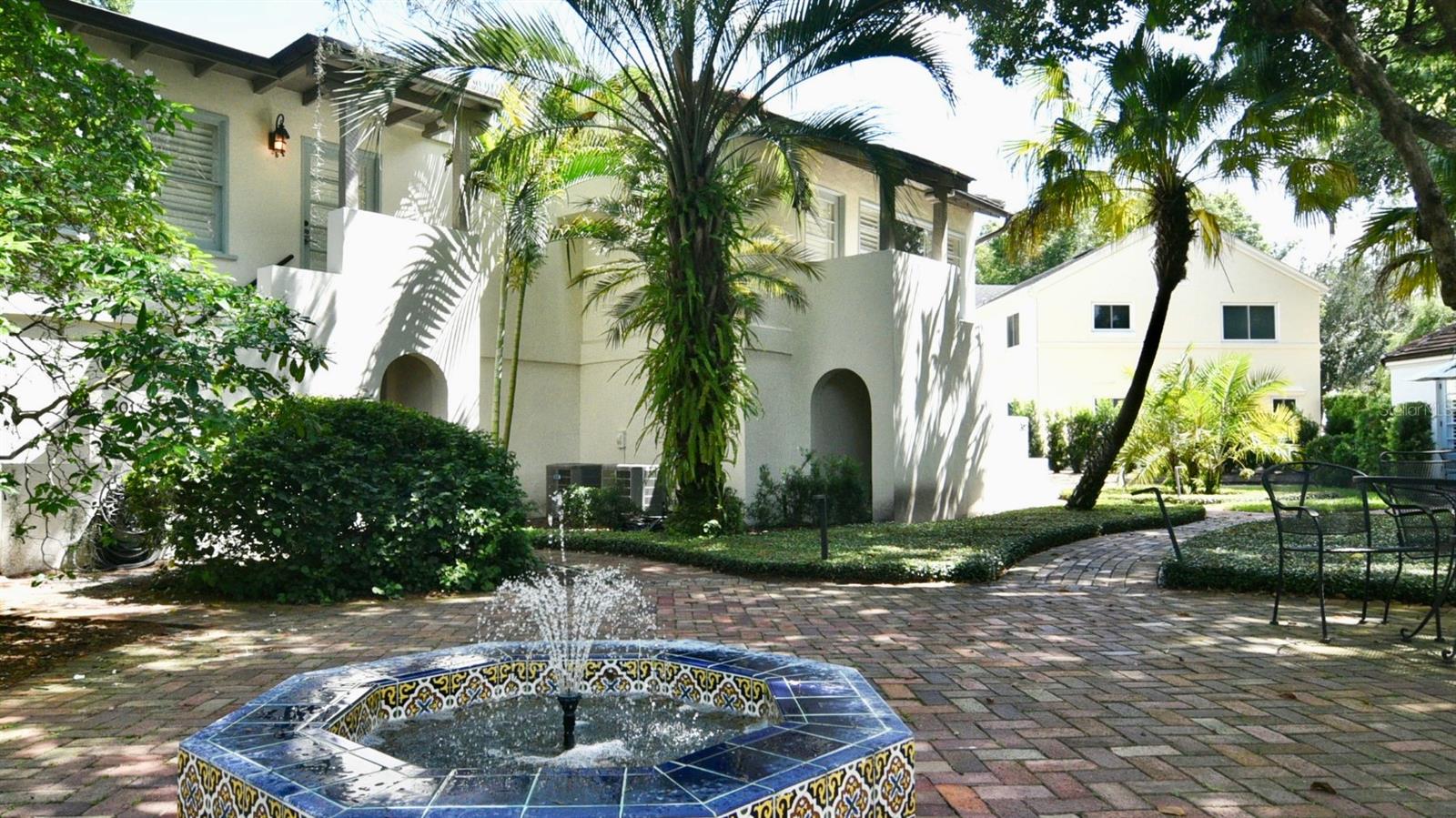 One-Bedroom Apartment for Lease in Historic Winter Park Building