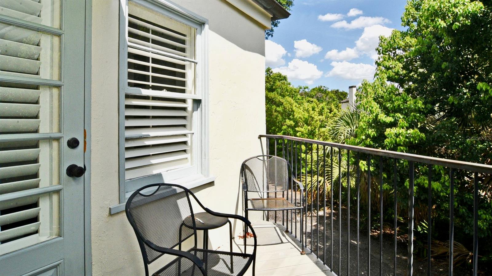 One-Bedroom Apartment for Lease in Historic Winter Park Building