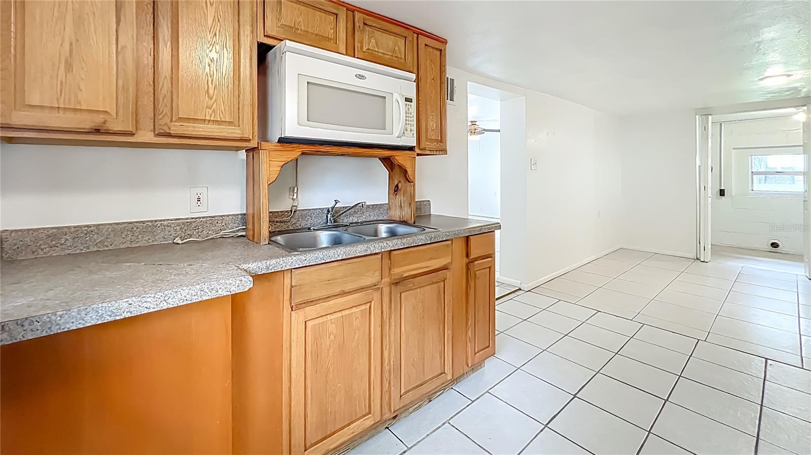 Half Duplex near Baldwin Park with Winter Park Schools 