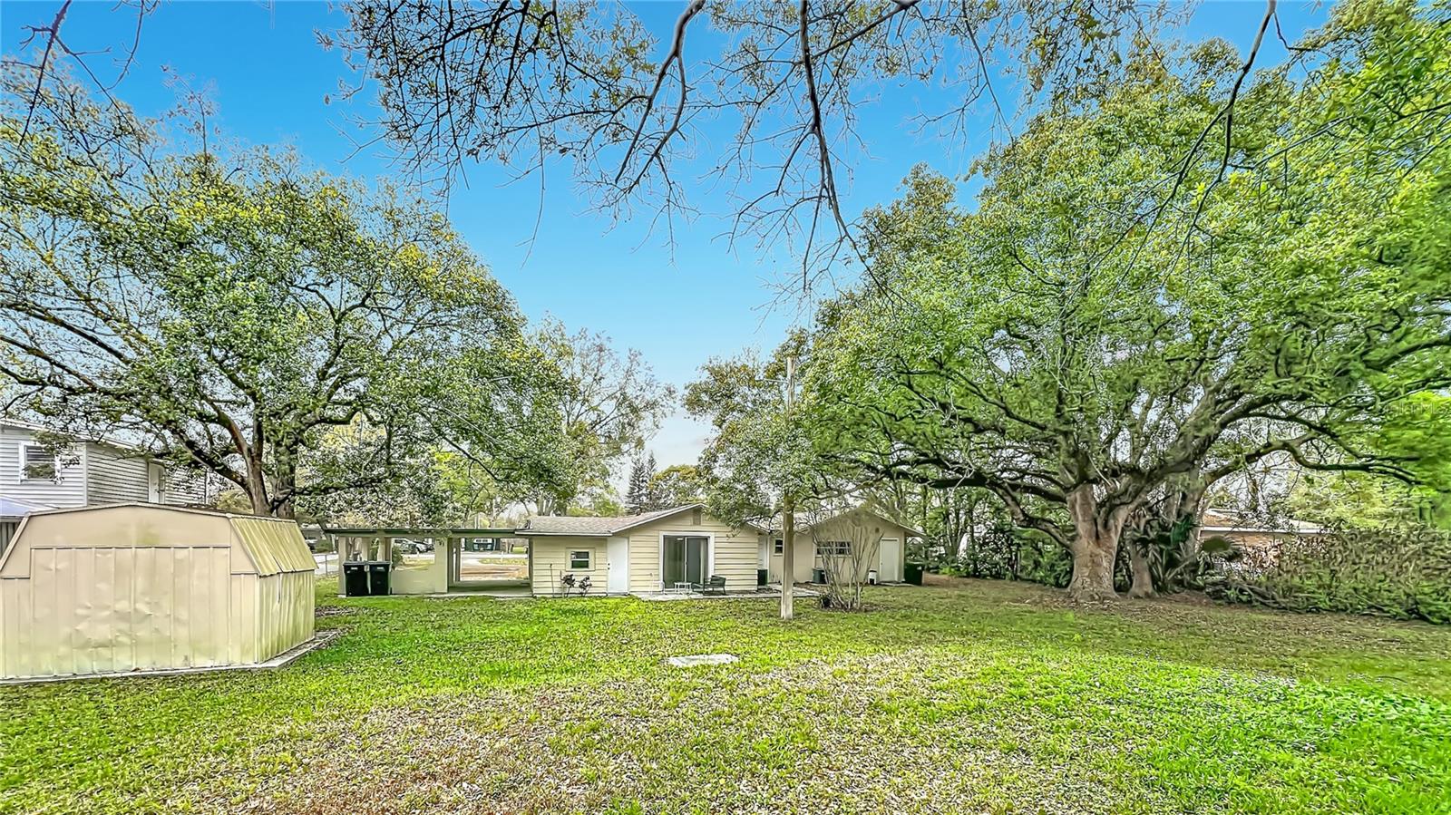Half Duplex near Baldwin Park with Winter Park Schools 