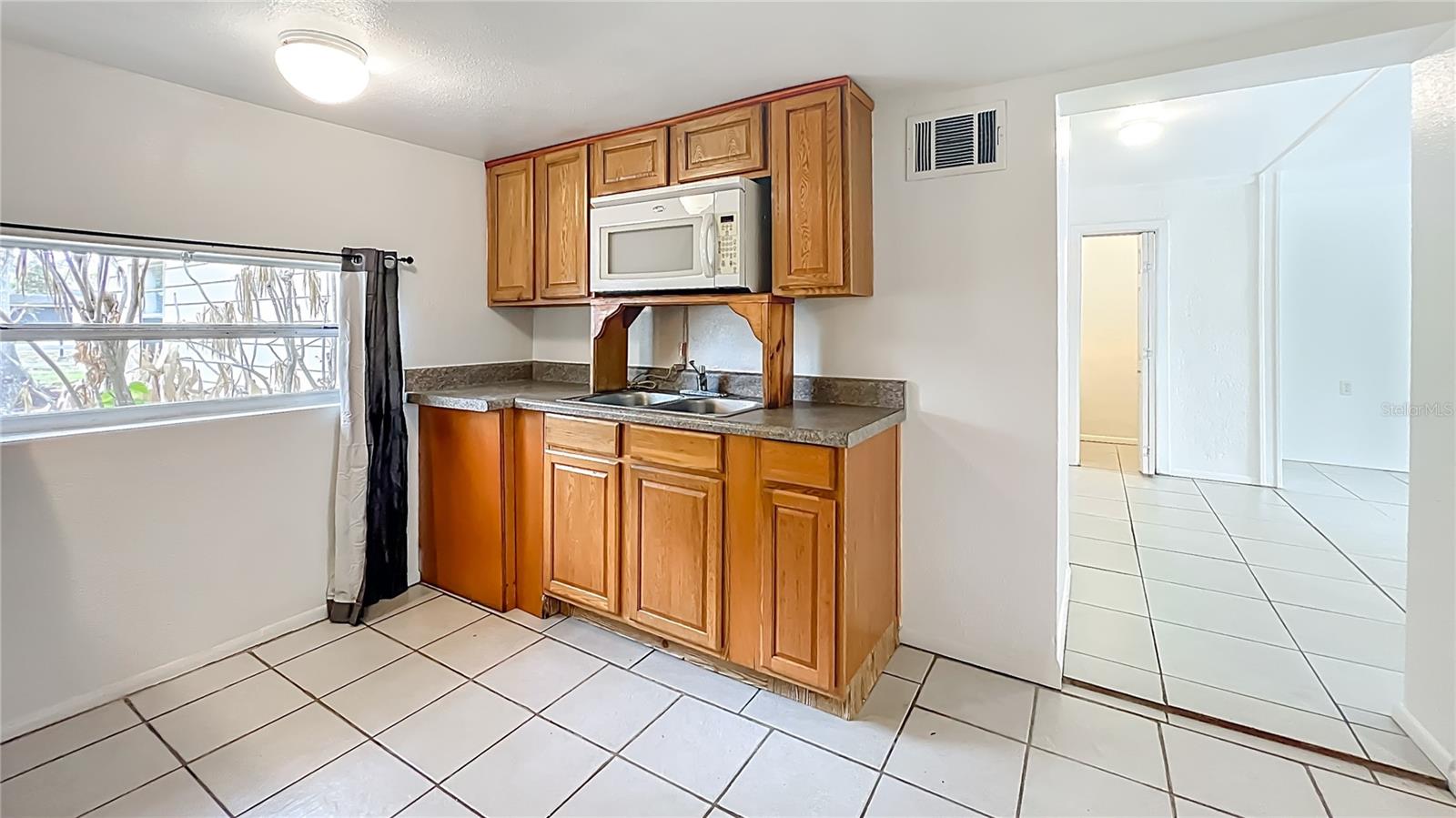 Half Duplex near Baldwin Park with Winter Park Schools 