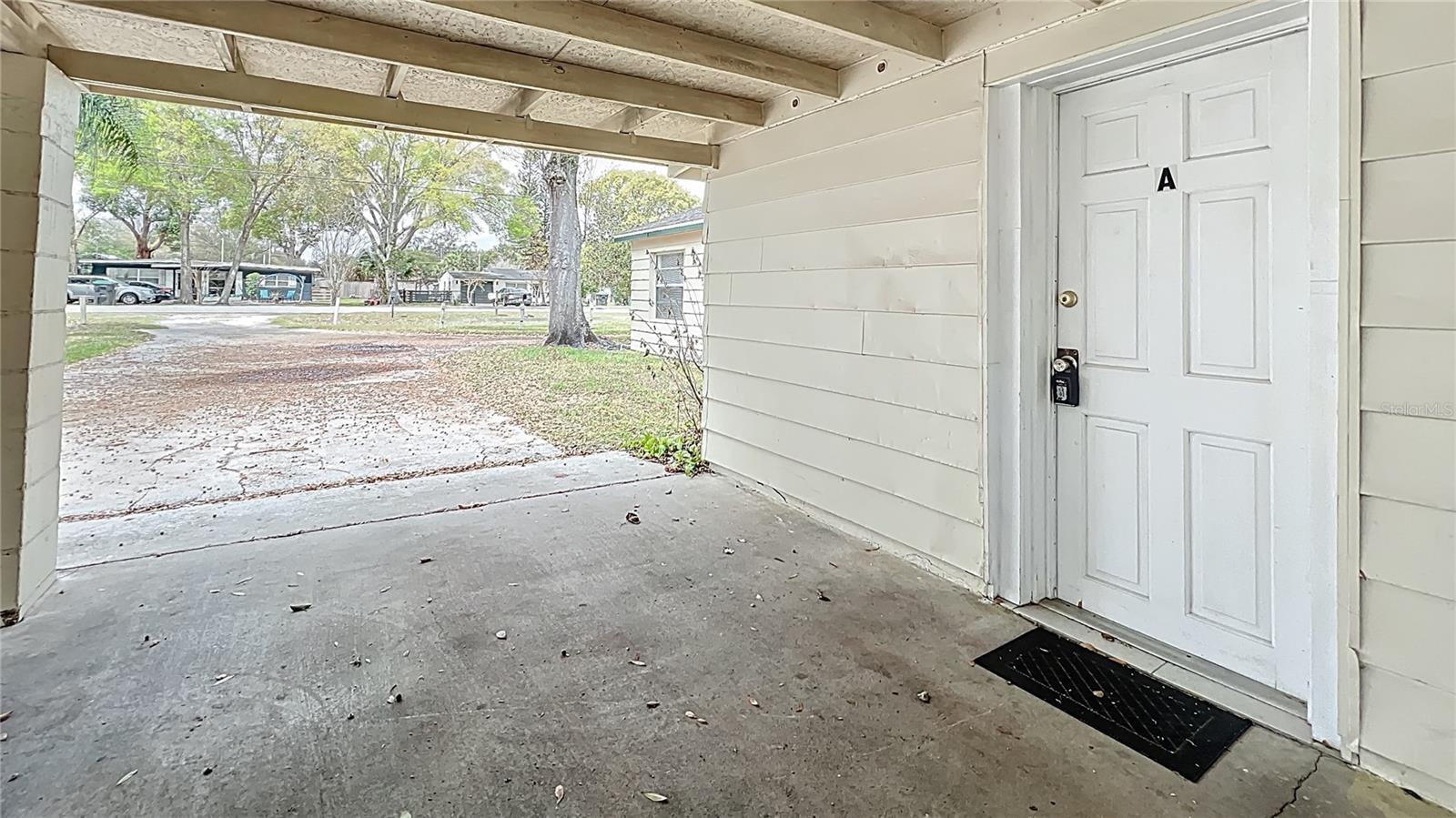 Half Duplex near Baldwin Park with Winter Park Schools 