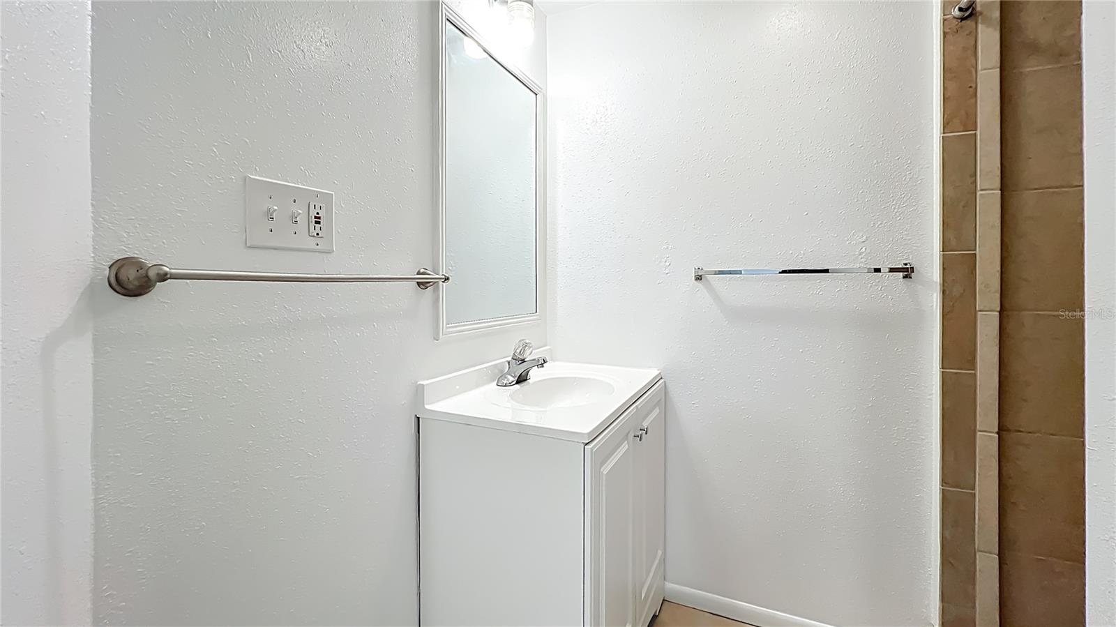 Half Duplex near Baldwin Park with Winter Park Schools 