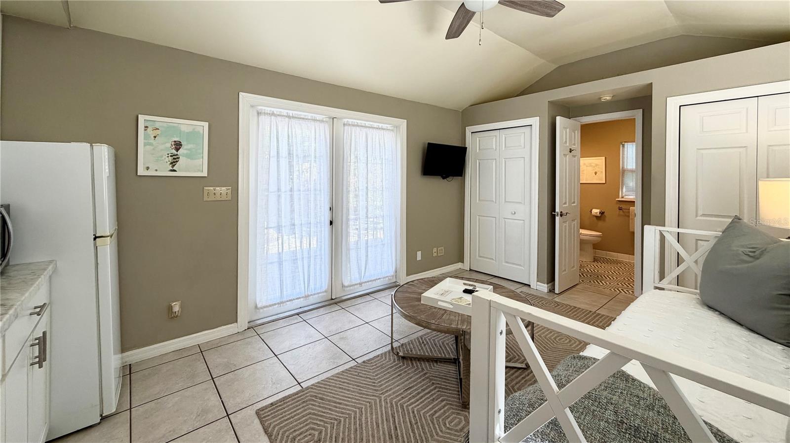 Charming 1925 Bungalow with Guesthouse in Orlando's Colonialtown