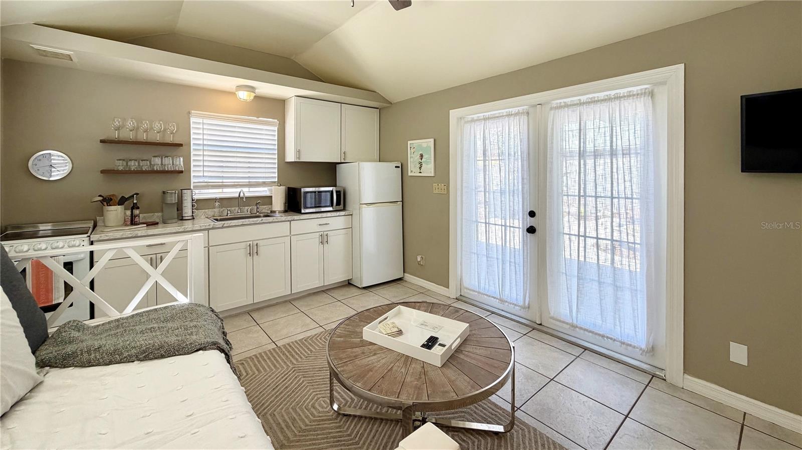 Charming 1925 Bungalow with Guesthouse in Orlando's Colonialtown