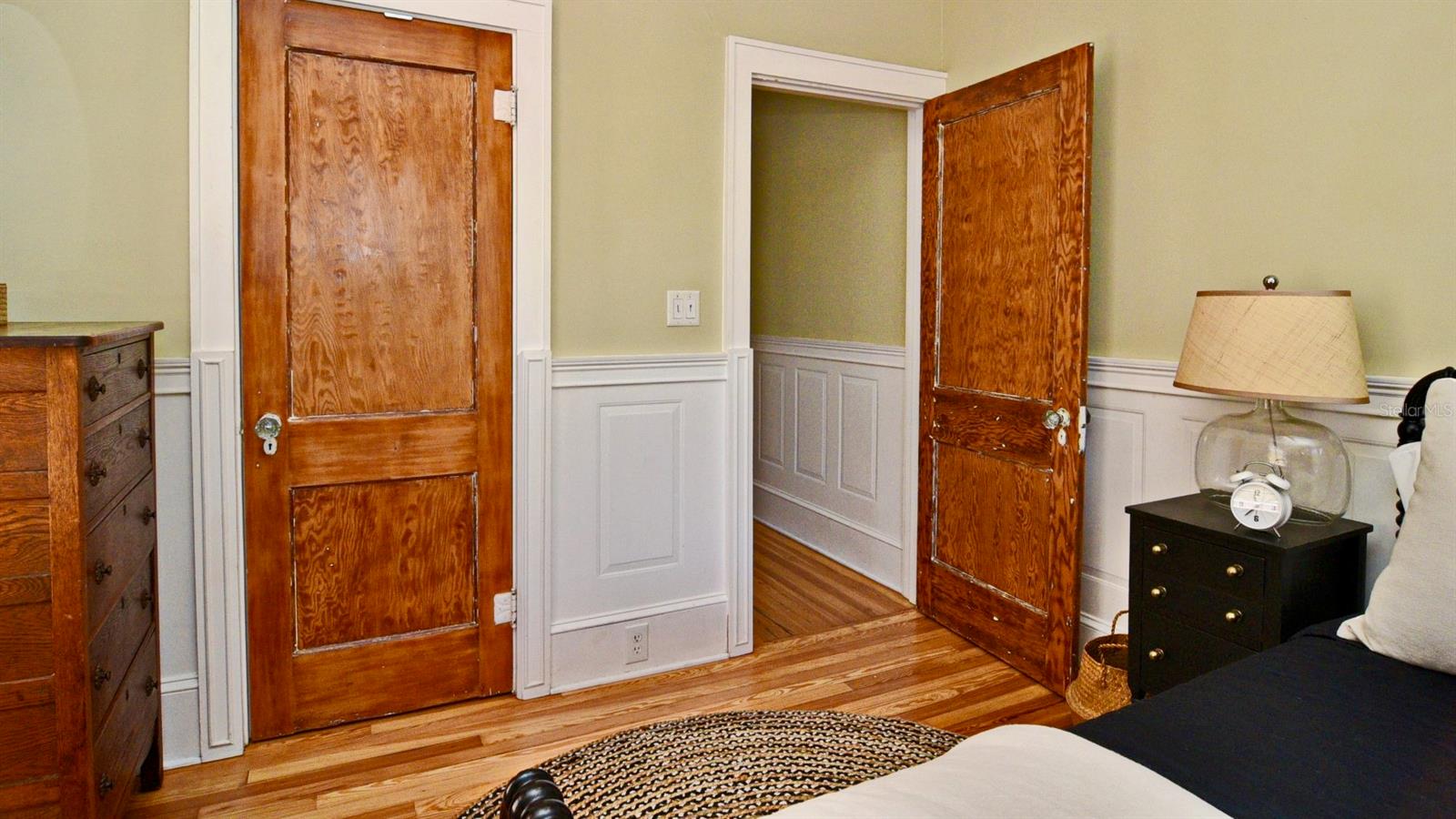 Charming 1925 Bungalow with Guesthouse in Orlando's Colonialtown