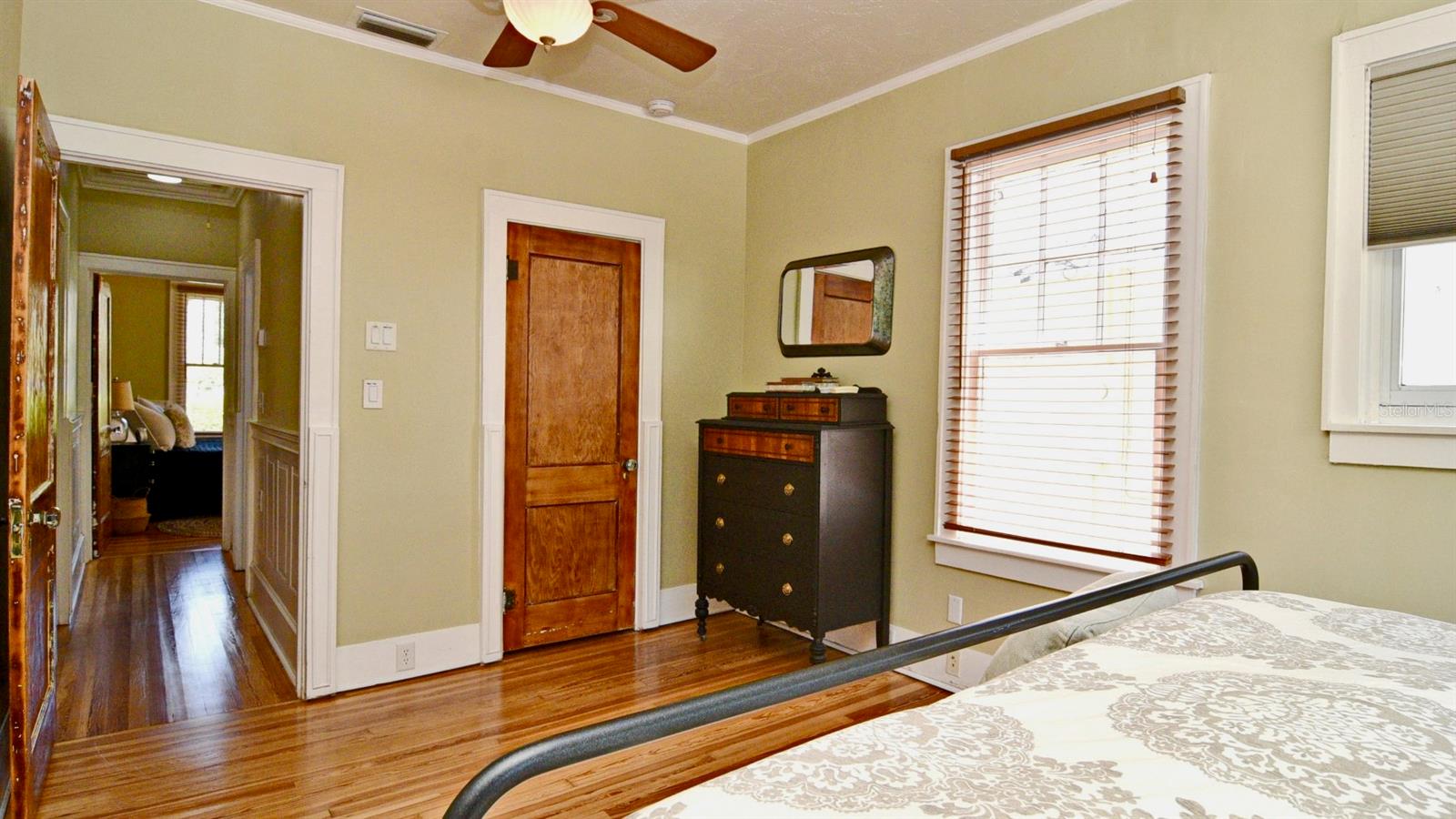 Charming 1925 Bungalow with Guesthouse in Orlando's Colonialtown