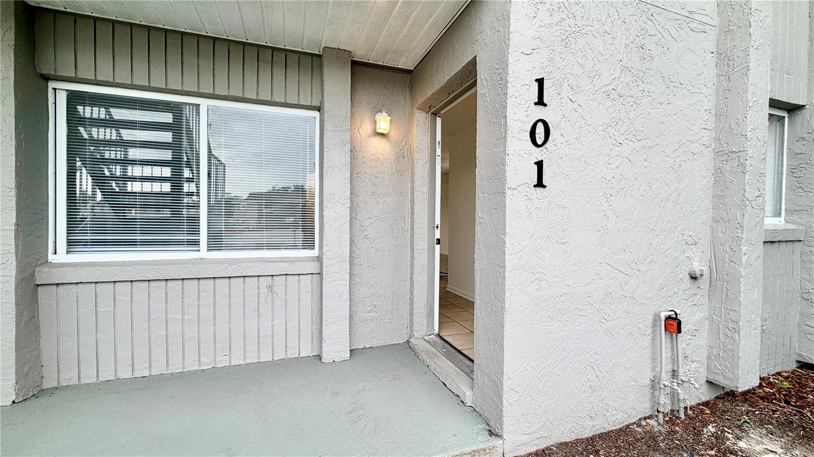 101 CORY LN
