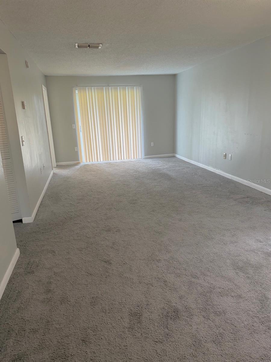 105 CORY LN