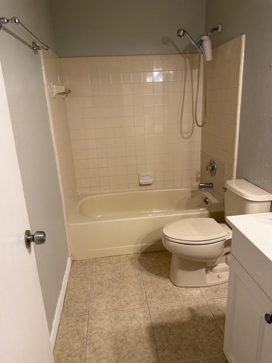 105 CORY LN