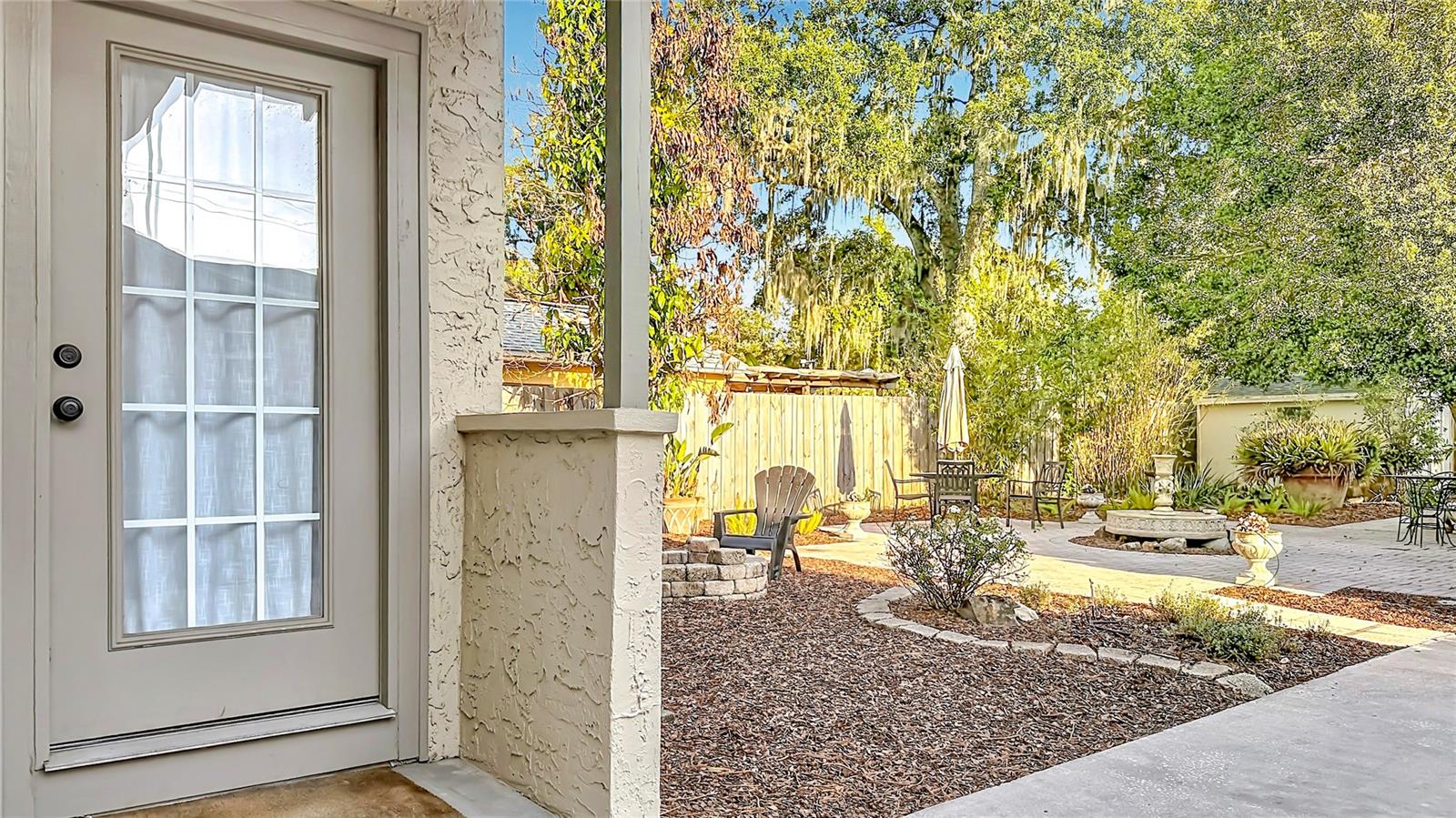 2-Bedroom Colonialtown Bungalow for Lease