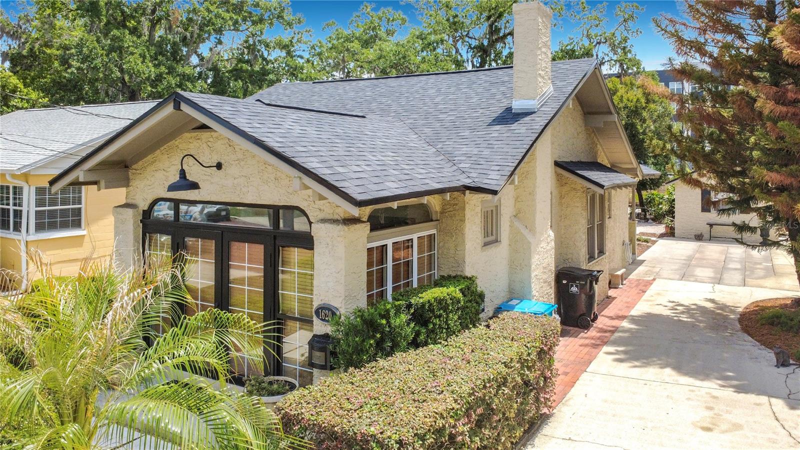 2-Bedroom Colonialtown Bungalow for Lease