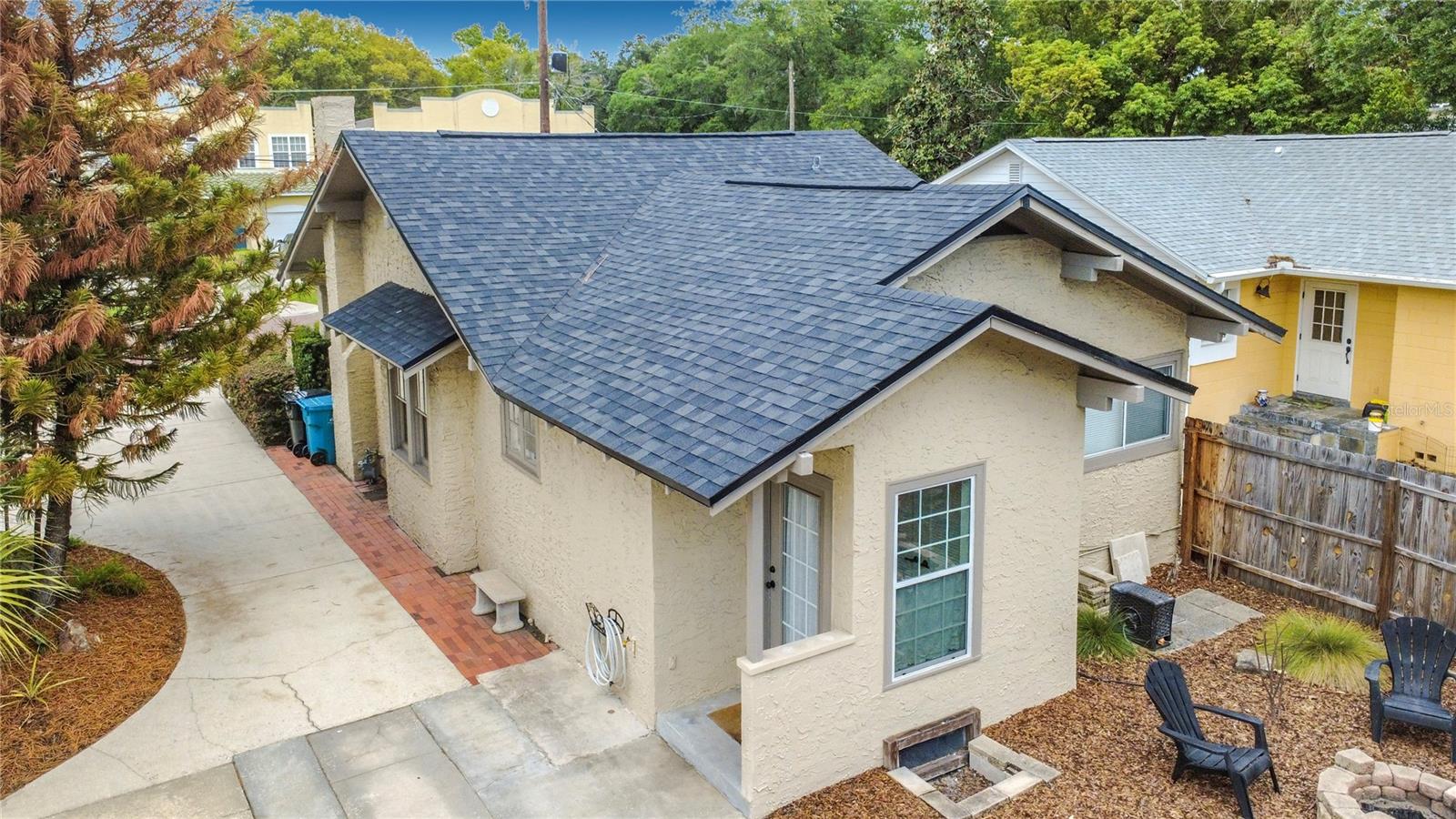 2-Bedroom Colonialtown Bungalow for Lease