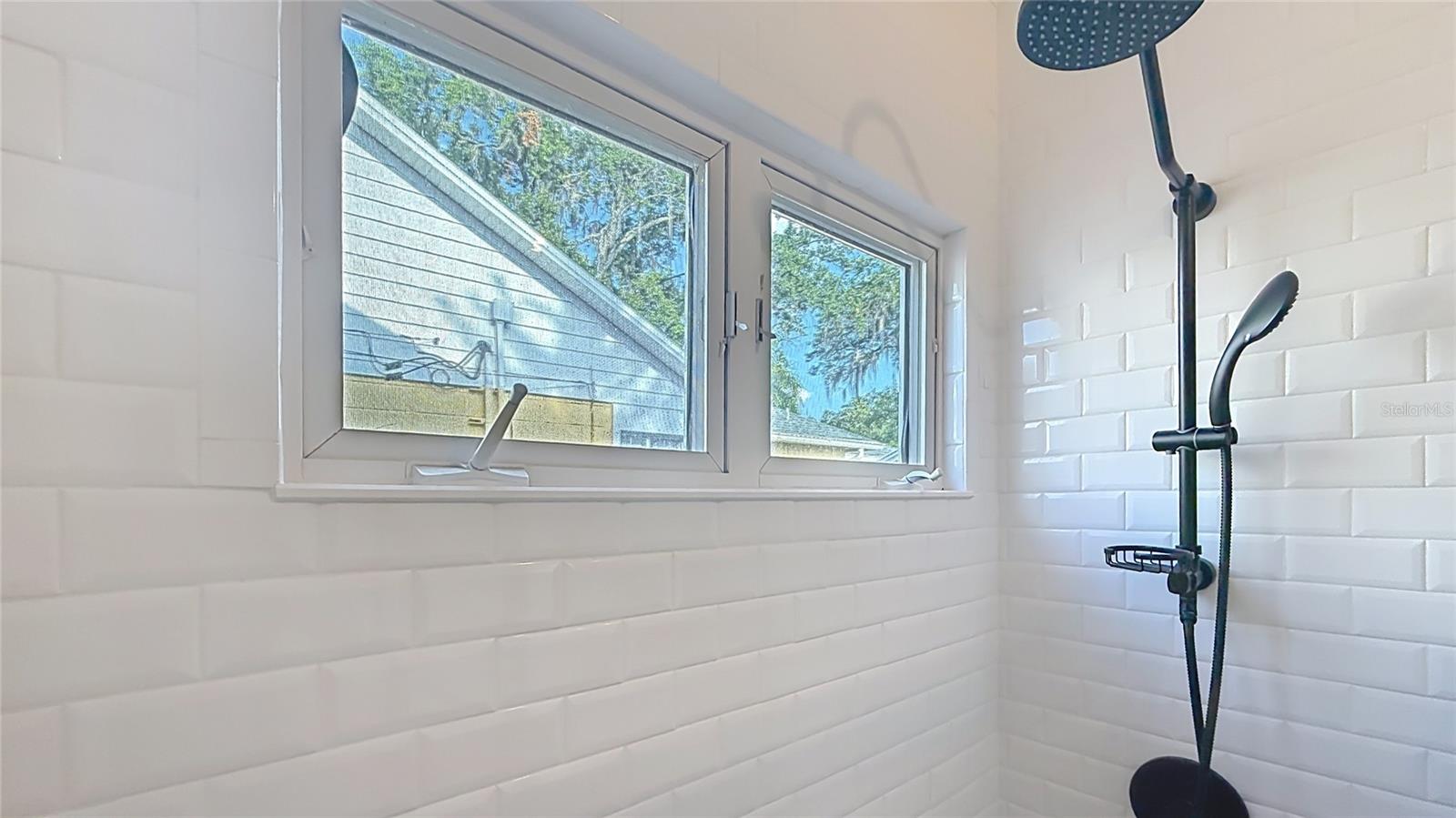 2-Bedroom Colonialtown Bungalow for Lease
