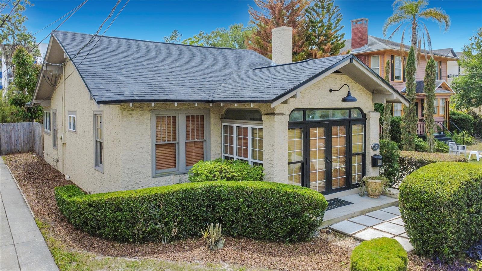 2-Bedroom Colonialtown Bungalow for Lease