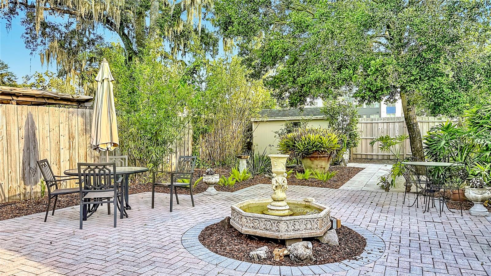 2-Bedroom Colonialtown Bungalow for Lease