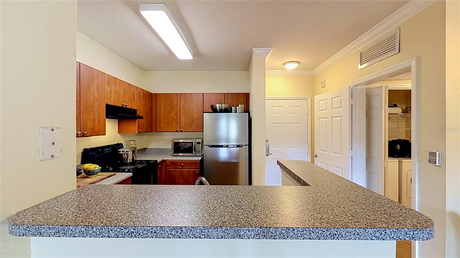 202 E SOUTH ST #4040